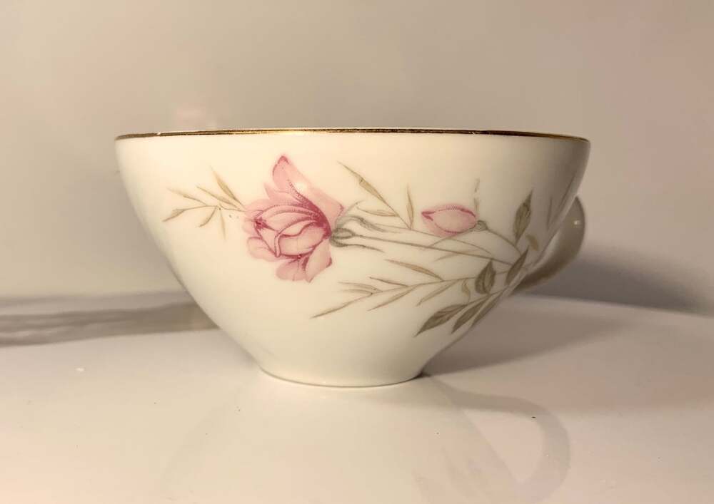 Camelot American Rose 1655 Tea Cup